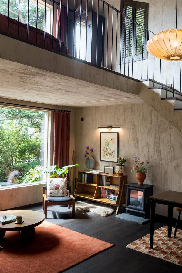 E. Gray House Villa *